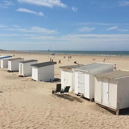 Сasa de vacaciones Maison A Deux Pas De L'hotel De *